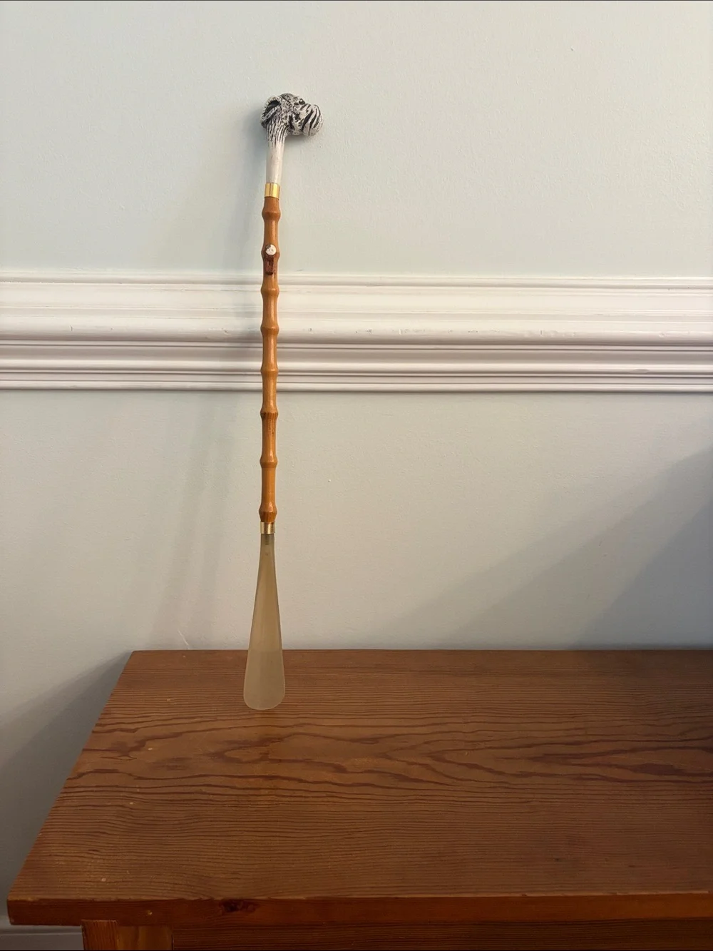 Decorative Bamboo-Style Shoe Horn with Dog Head Handle - Amber